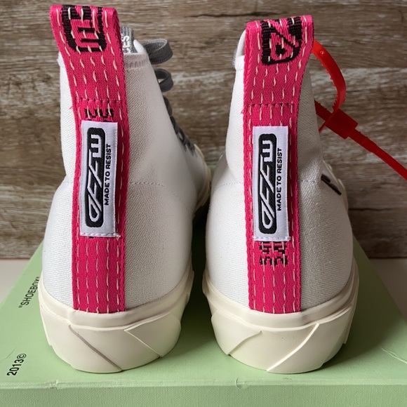 Off-White c/o Virgil Abloh Men’s Mid Top Sneaker - Picture 2 of 6
